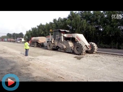 WR2300L，長(zhǎng)葛S325省道水穩(wěn)路基破碎