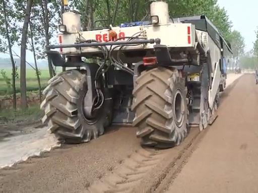 RZ2300，項(xiàng)城S102省道水穩(wěn)冷再生