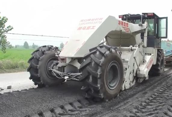 WR2300L，安徽靈壁S201省道冷再生施工